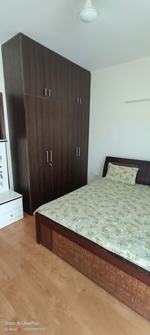 Bedroom in 2 BHK Apartment at Signature Global Prime, Sector 63a – for Rent