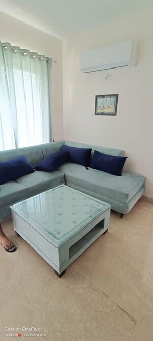 Bedroom in 2 BHK Apartment at Signature Global Prime, Sector 63a – for Rent