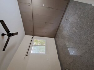 Room in 3 BHK Builder Floor at Btm Layout – for Rent