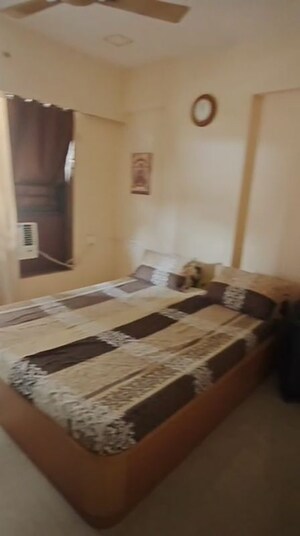 Bedroom in 3 BHK Apartment at Chembur – for Rent