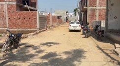 Plot For Sale in Jankipuram Extension