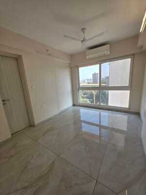 Bedroom in 3 BHK Apartment at Chembur – for Rent