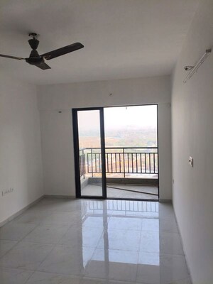 Room in 2 BHK Apartment at Runwal Gardens Phase I, Dombivli East – for Rent