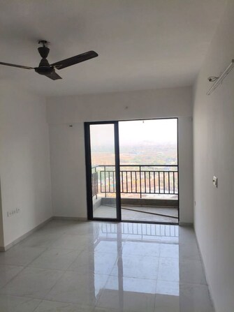 2 BHK Apartment For Rent in Runwal Gardens Phase I in Dombivli East, Thane