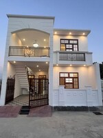 4 BHK 2220 Sq.Ft. Villa in Jankipuram Extension