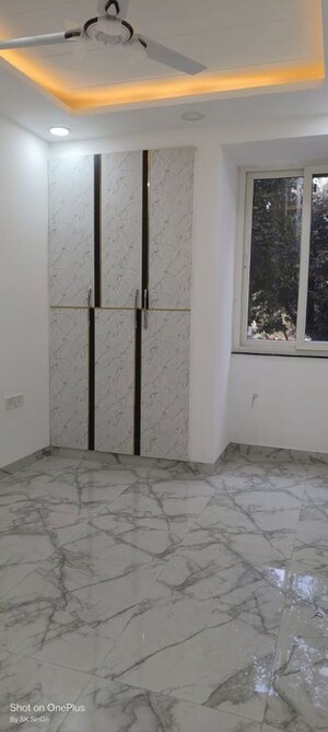 Room in 2 BHK Apartment at Dwarka – for Sale