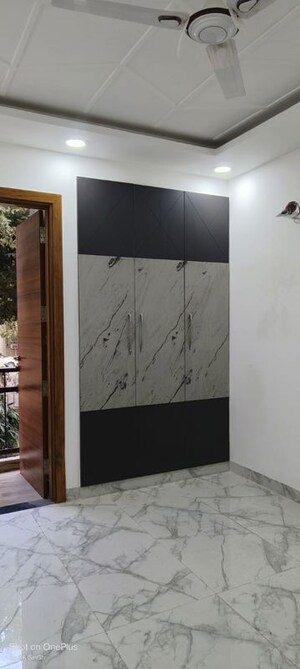 Room in 2 BHK Apartment at Dwarka – for Sale