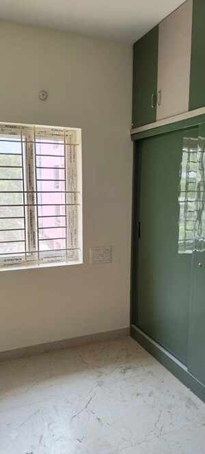 Room in 3 BHK Apartment at Highland Greendale, Varthur – for Rent