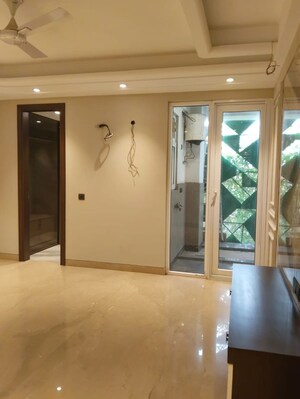 Room in 3 BHK Builder Floor at Hargobind Enclave – for Sale