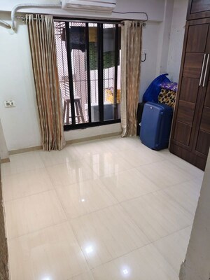 2 BHK Apartment For Sale in Unnathi Woods Phase 1 And 2, Ghodbunder Road