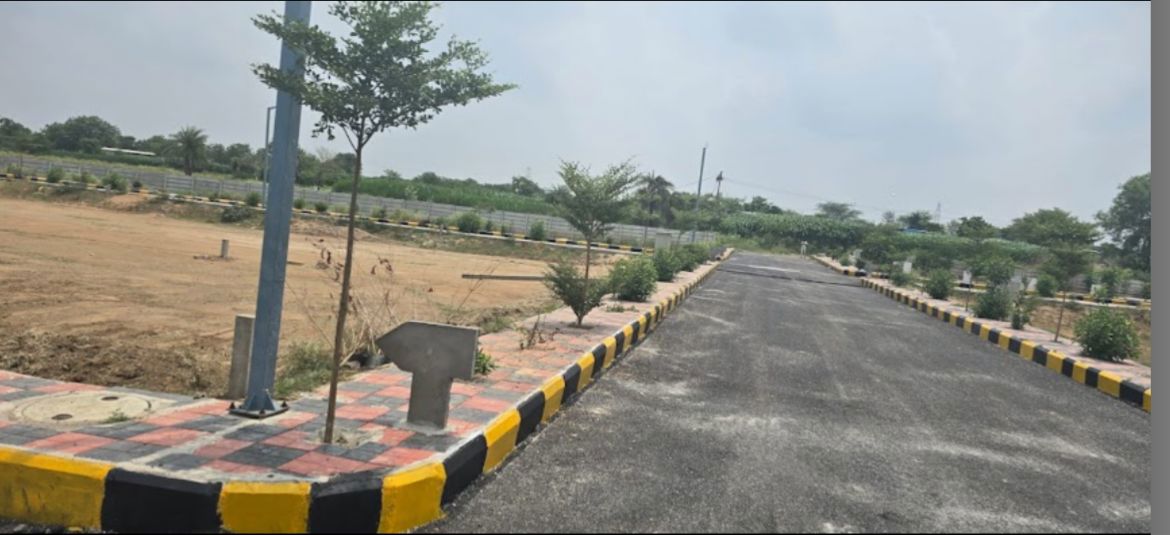 Plot For Sale in Kandukur