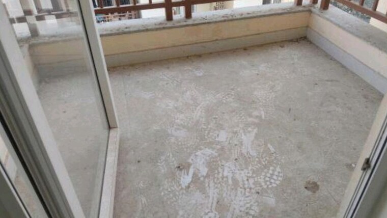 Balcony, millenium-bajrang-society 5 Bedroom 3600 Sq.Ft. Apartment In Sector 43 Gurgaon 10191078