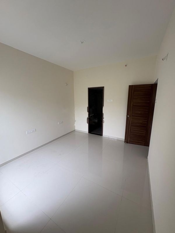 2 BHK Apartment For Rent in Kumar Megapolis Saffron