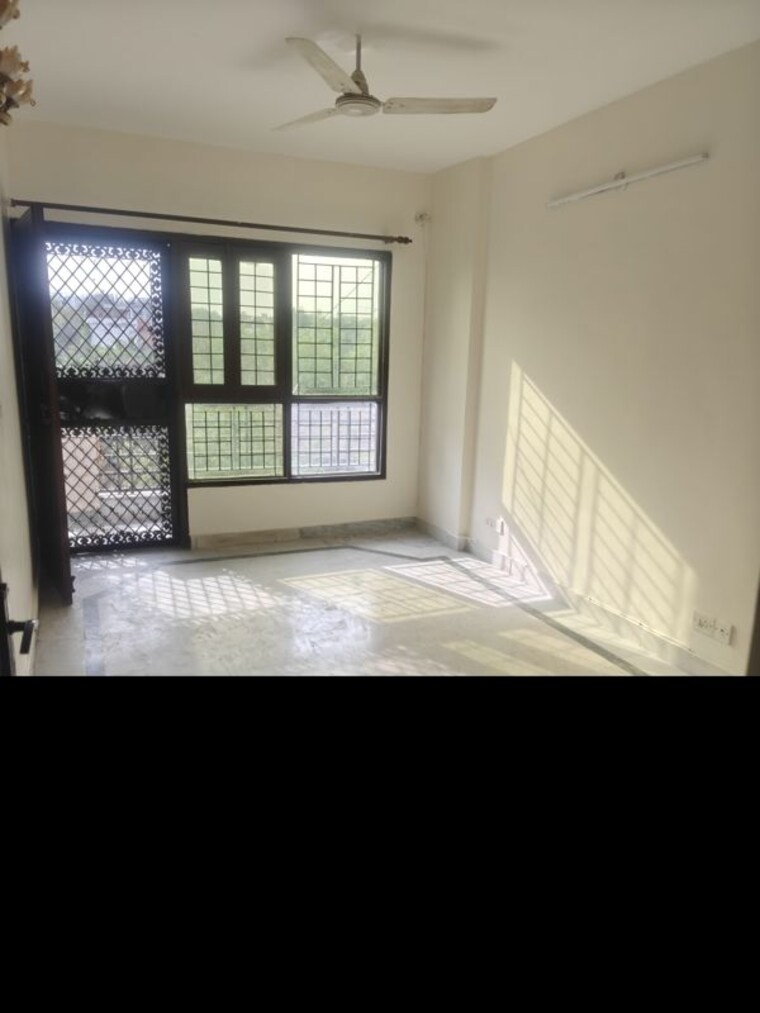 Bedroom, ss-mayfield-gardens 3 Bedroom 1600 Sq.Ft. Builder Floor In Sector 51 Gurgaon 10191146