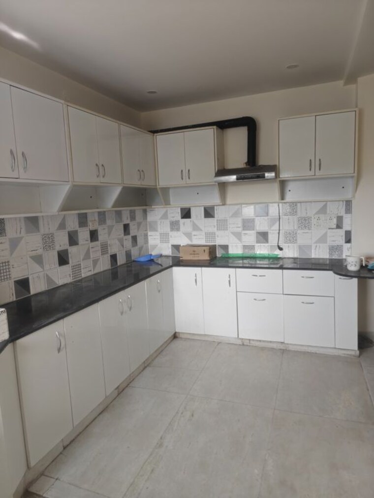 Kitchen, ss-mayfield-gardens 3 Bedroom 1600 Sq.Ft. Builder Floor In Sector 51 Gurgaon 10191146