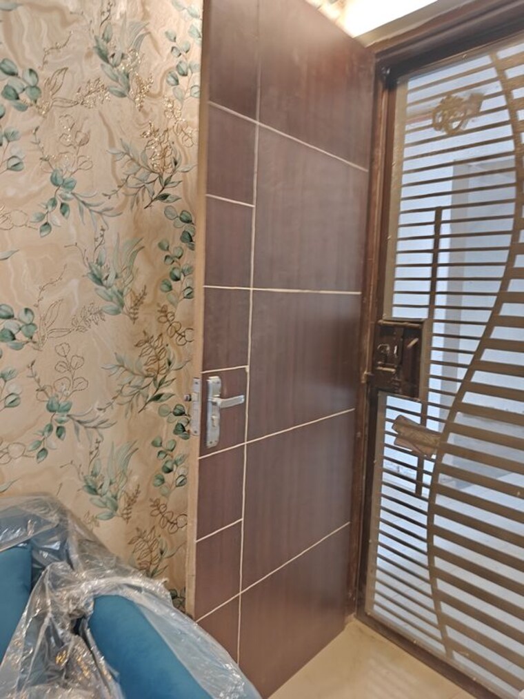 Bathroom, prateek-grand-city 1.5 Bedroom 604 Sq.Ft. Apartment In Siddharth Vihar Ghaziabad 10191156