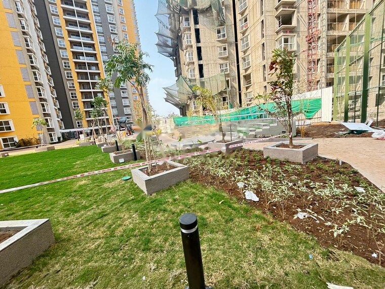 Garden, pride-purple-park-titan 2 Bedroom 975 Sq.Ft. Apartment In Hinjewadi Pune 10191169