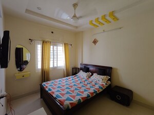 Bedroom in 2.5 BHK Apartment at Guttala Begumpet – for Rent