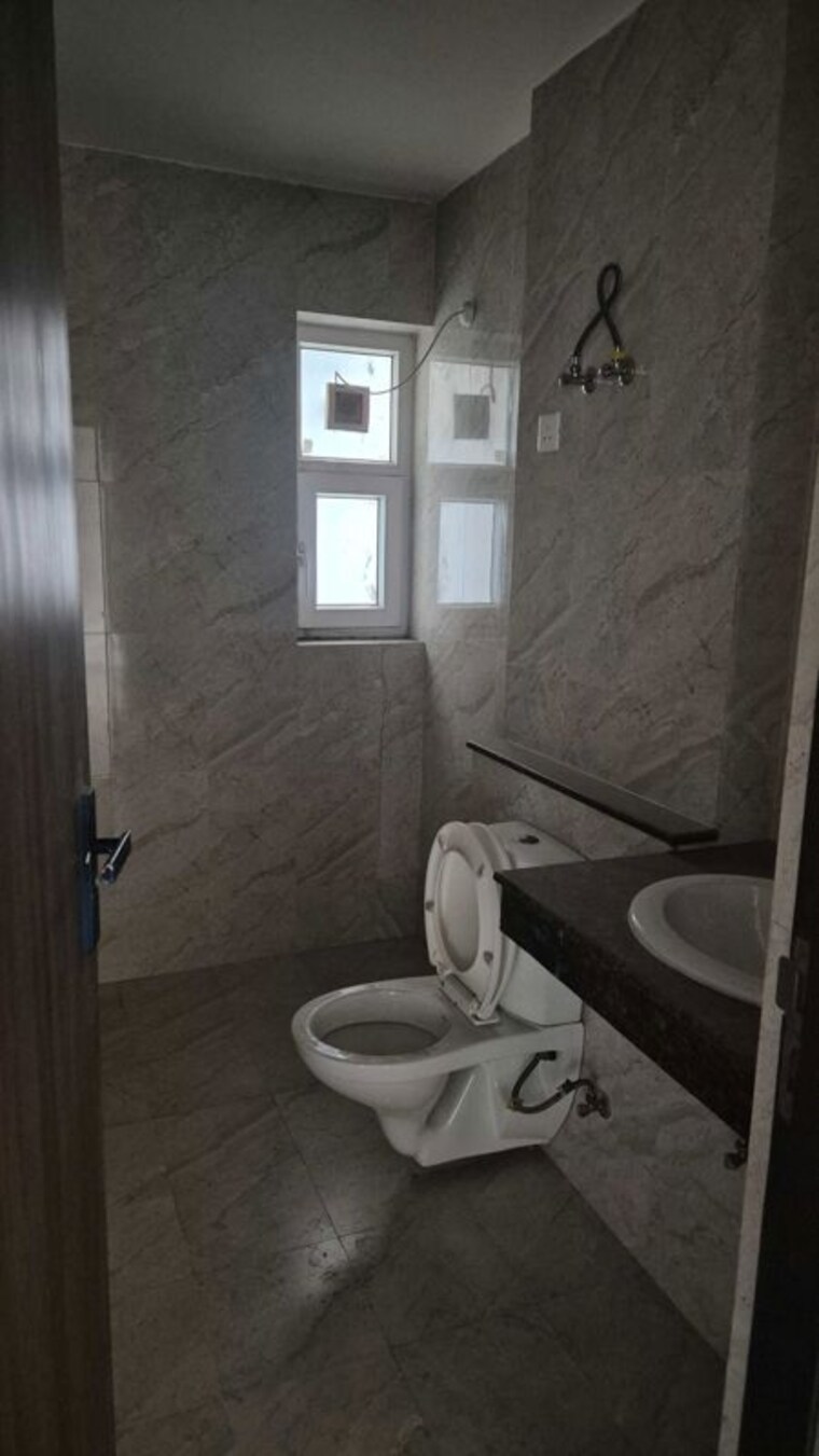 Bathroom, adani-m2k-oyster-grande 3.5 Bedroom 1899 Sq.Ft. Apartment In Sector 102 Gurgaon 10191239