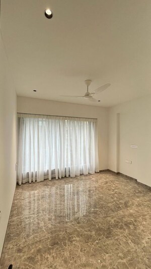 Bedroom in 2 BHK Apartment at Andheri West – for Sale