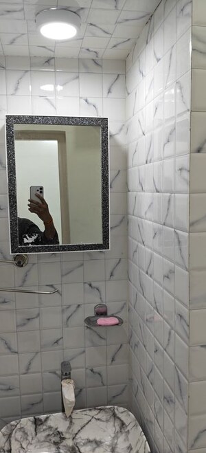 Bathroom in 1 BHK Apartment at Dun Apartments, Tardeo – for Rent