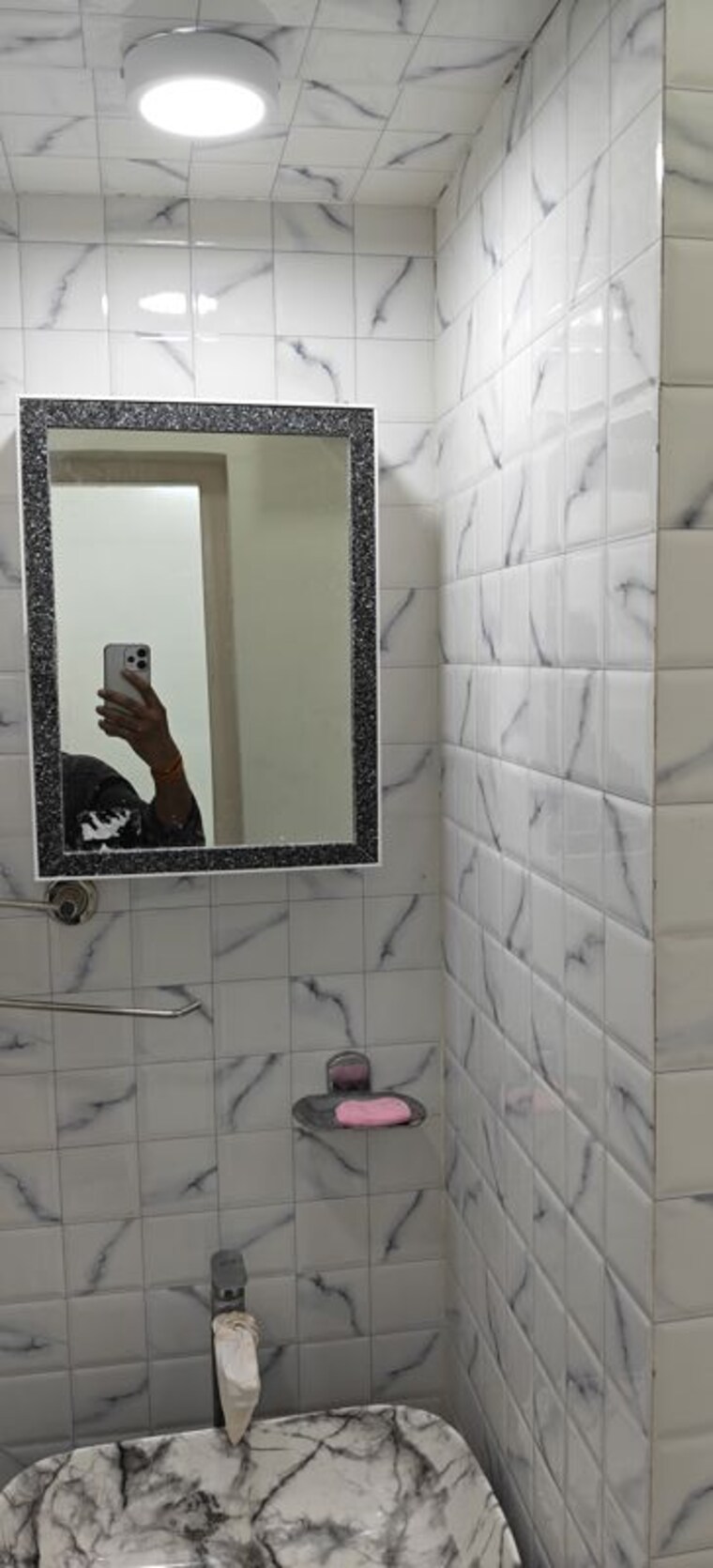 Bathroom, dun-apartments 1 Bedroom 500 Sq.Ft. Apartment In Tardeo Mumbai 10191324