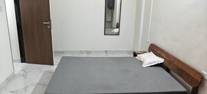 Room in 1 BHK Apartment at Dun Apartments, Tardeo – for Rent