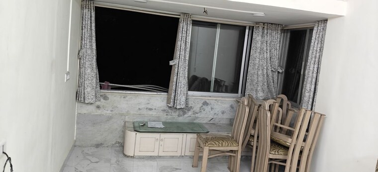 Balcony, dun-apartments 1 Bedroom 500 Sq.Ft. Apartment In Tardeo Mumbai 10191324