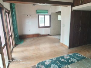 Bedroom in 4 BHK Apartment at Hiland Park, Em Bypass – for Rent