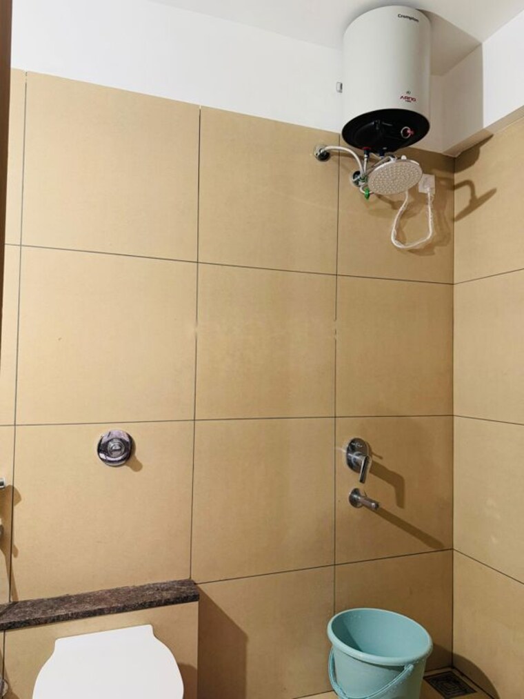 Bathroom, majestique-signature-towers 3 Bedroom 1300 Sq.Ft. Apartment In Balewadi Pune 10191377