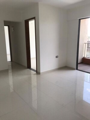 Room in 2 BHK Apartment at Parshwa Platinum, Chikhali – for Rent