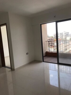 Room in 2 BHK Apartment at Parshwa Platinum, Chikhali – for Rent