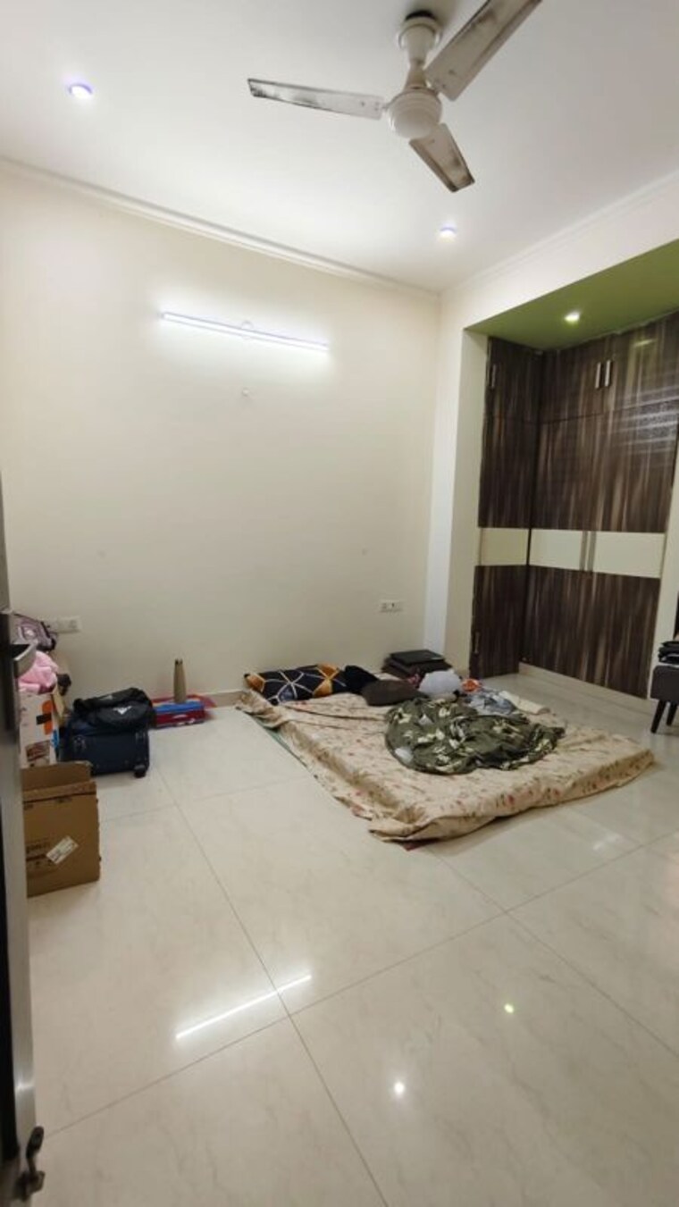 Living Room, signature-global-the-roselia 2 Bedroom 970 Sq.Ft. Apartment In Sector 95a Gurgaon 10191421