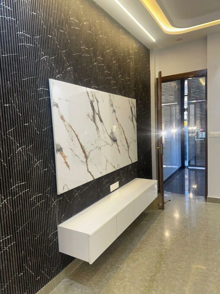Kitchen, rajouri garden 3 Bedroom 160 Sq.Yd. Builder Floor In Rajouri Garden Delhi 10191466