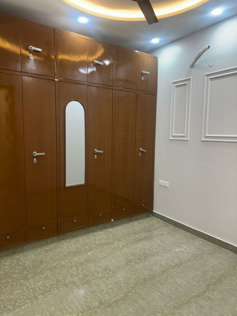 Room, rajouri garden 3 Bedroom 160 Sq.Yd. Builder Floor In Rajouri Garden Delhi 10191466
