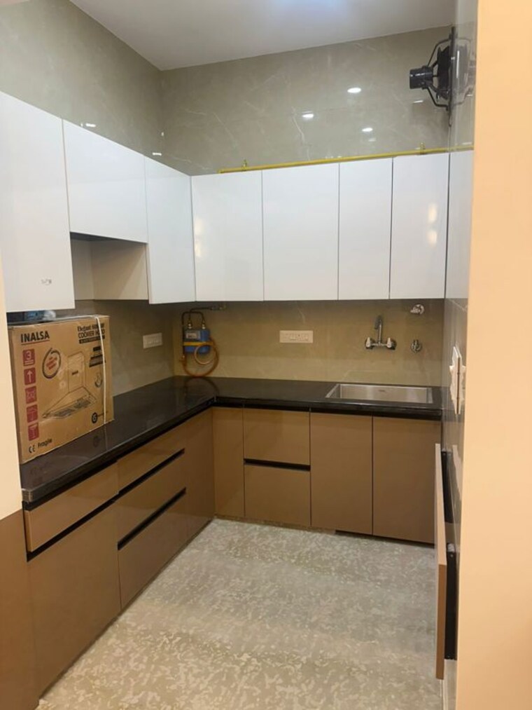 Kitchen, rajouri garden 3 Bedroom 160 Sq.Yd. Builder Floor In Rajouri Garden Delhi 10191466
