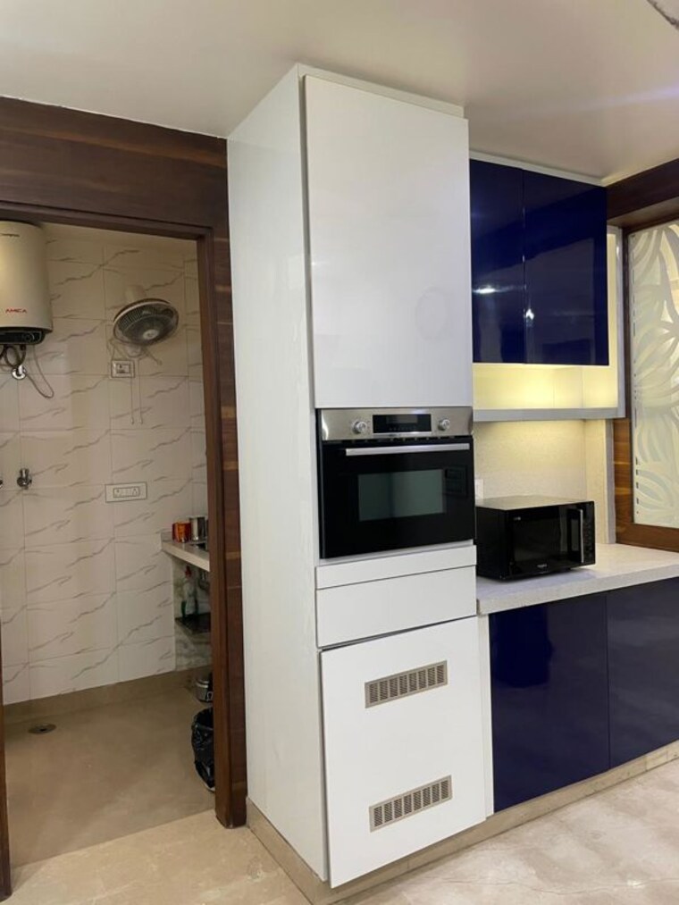 Kitchen, rajouri garden 3 Bedroom 160 Sq.Yd. Builder Floor In Rajouri Garden Delhi 10191466