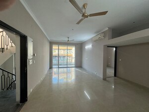 3 BHK Builder Floor For Rent in Ansal Esencia-Mulberry Homes, Sector 67