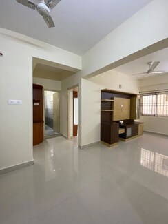 2 BHK + Pooja Room Apartment For Rent in BM Luxuria
