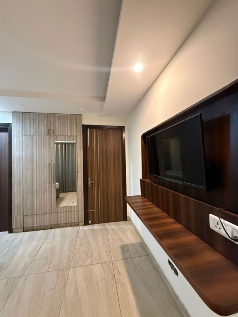 Bedroom, shree-vardhman-green-court 2 Bedroom 690 Sq.Ft. Apartment In Sector 90 Gurgaon 10191516