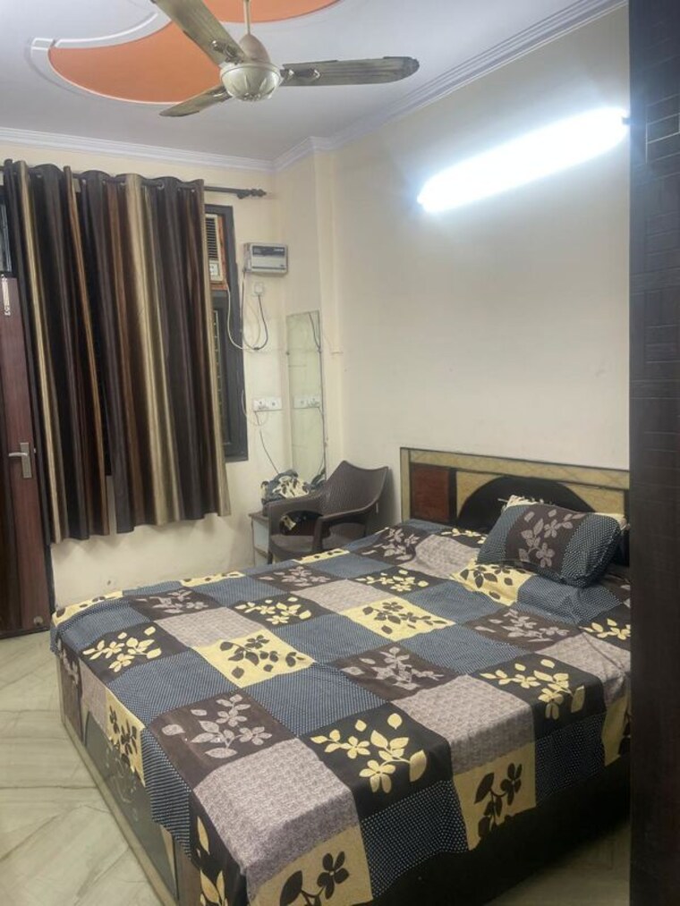 Bedroom, subhash nagar 2 Bedroom 100 Sq.Yd. Builder Floor In Subhash Nagar Delhi 10191534