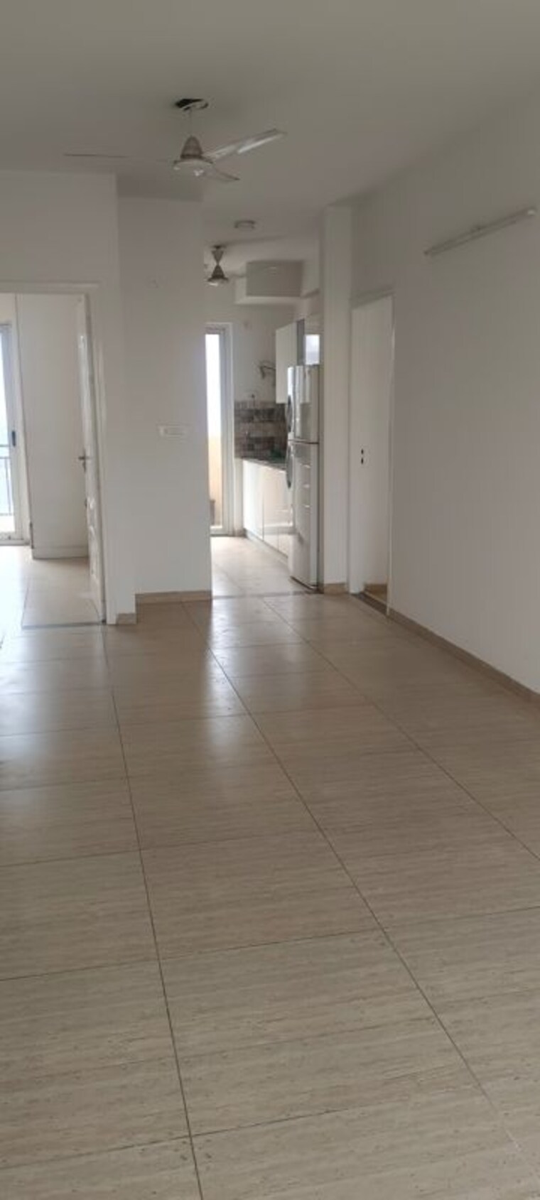 Room, sushma-valencia 3 Bedroom 1800 Sq.Ft. Apartment In International Airport Road Zirakpur 10191540