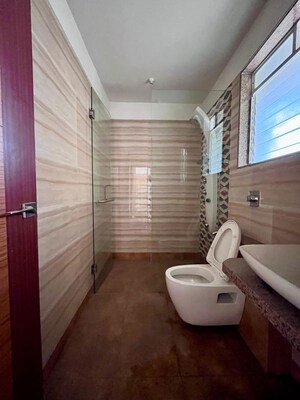 Bathroom in 2 BHK Apartment at Paradise Sai World City Phase 2, New Panvel – for Rent
