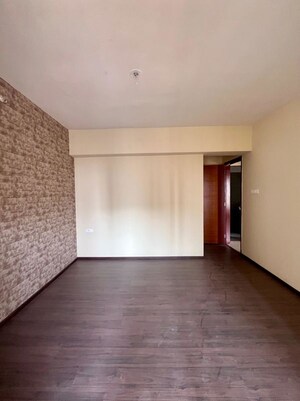 Room in 2 BHK Apartment at Paradise Sai World City Phase 2, New Panvel – for Rent