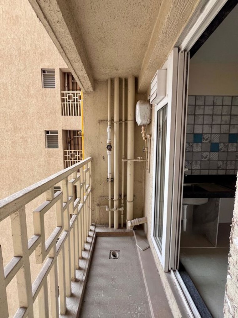 Balcony, paradise-sai-world-city-phase-2 2 Bedroom 1200 Sq.Ft. Apartment In New Panvel Navi Mumbai 10191479