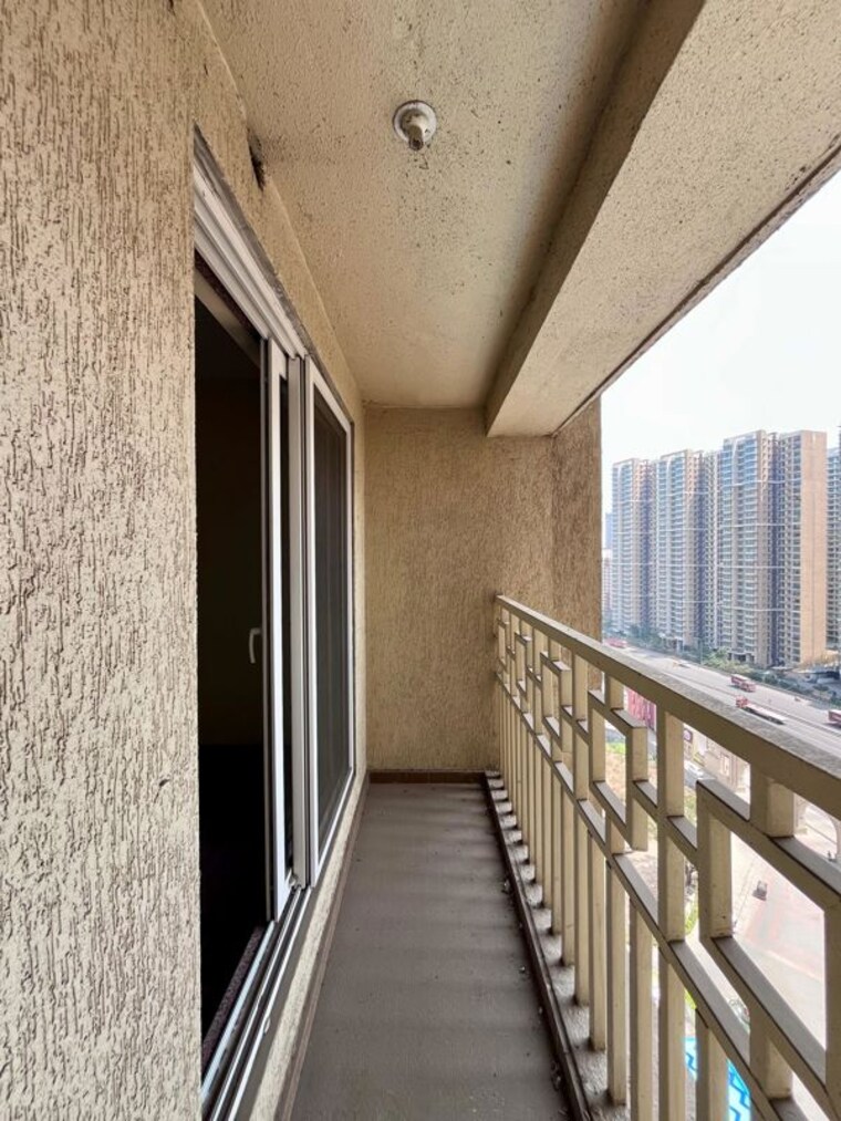 Balcony, paradise-sai-world-city-phase-2 2 Bedroom 1200 Sq.Ft. Apartment In New Panvel Navi Mumbai 10191479