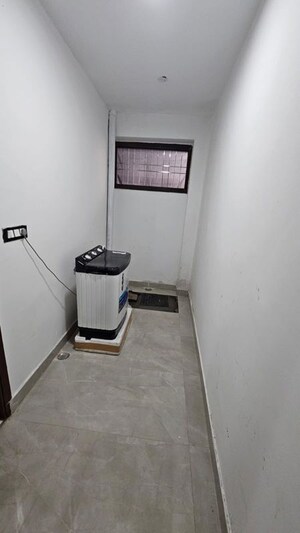Bathroom in 1 BHK Apartment at Saket – for Rent