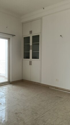 3.5 BHK + Servant Room,Study Room Penthouse For Rent in Sunshine Helios