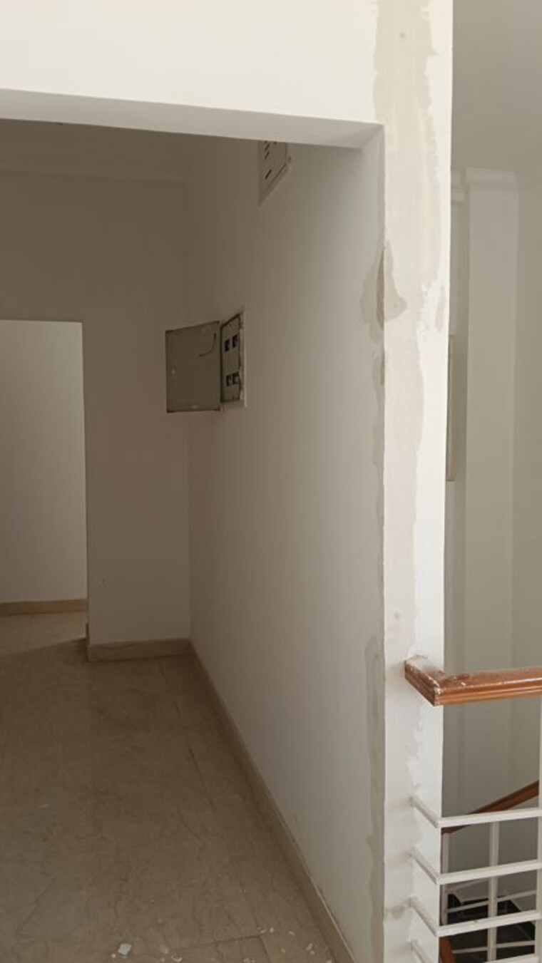 Other, sunshine-helios 3.5 Bedroom 3900 Sq.Ft. Penthouse In Sector 78 Noida 10191687