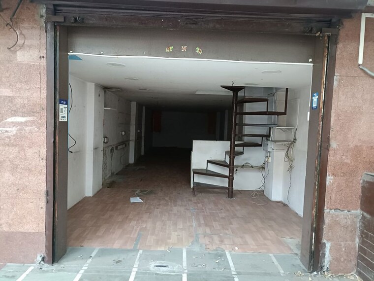  Parking, rasta peth Commercial Shop 258 Sq.Ft. In Rasta Peth Pune 10191693